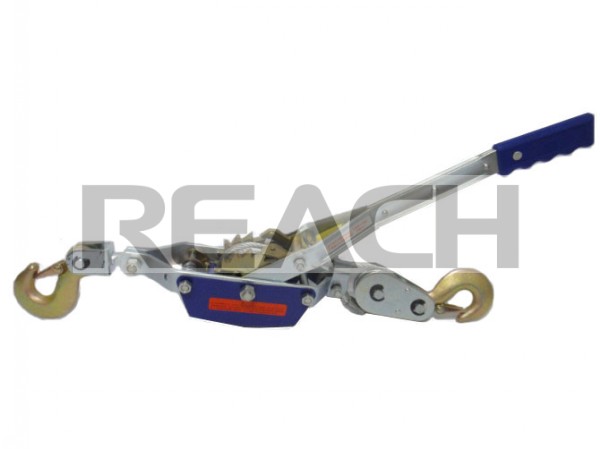 Ratchet hand wrenching tackle block