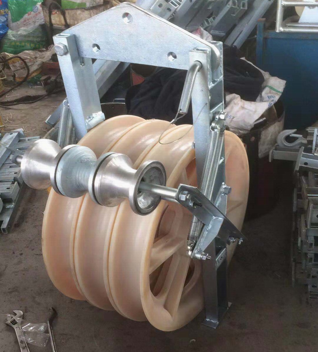 Earth Wire Pulley Block